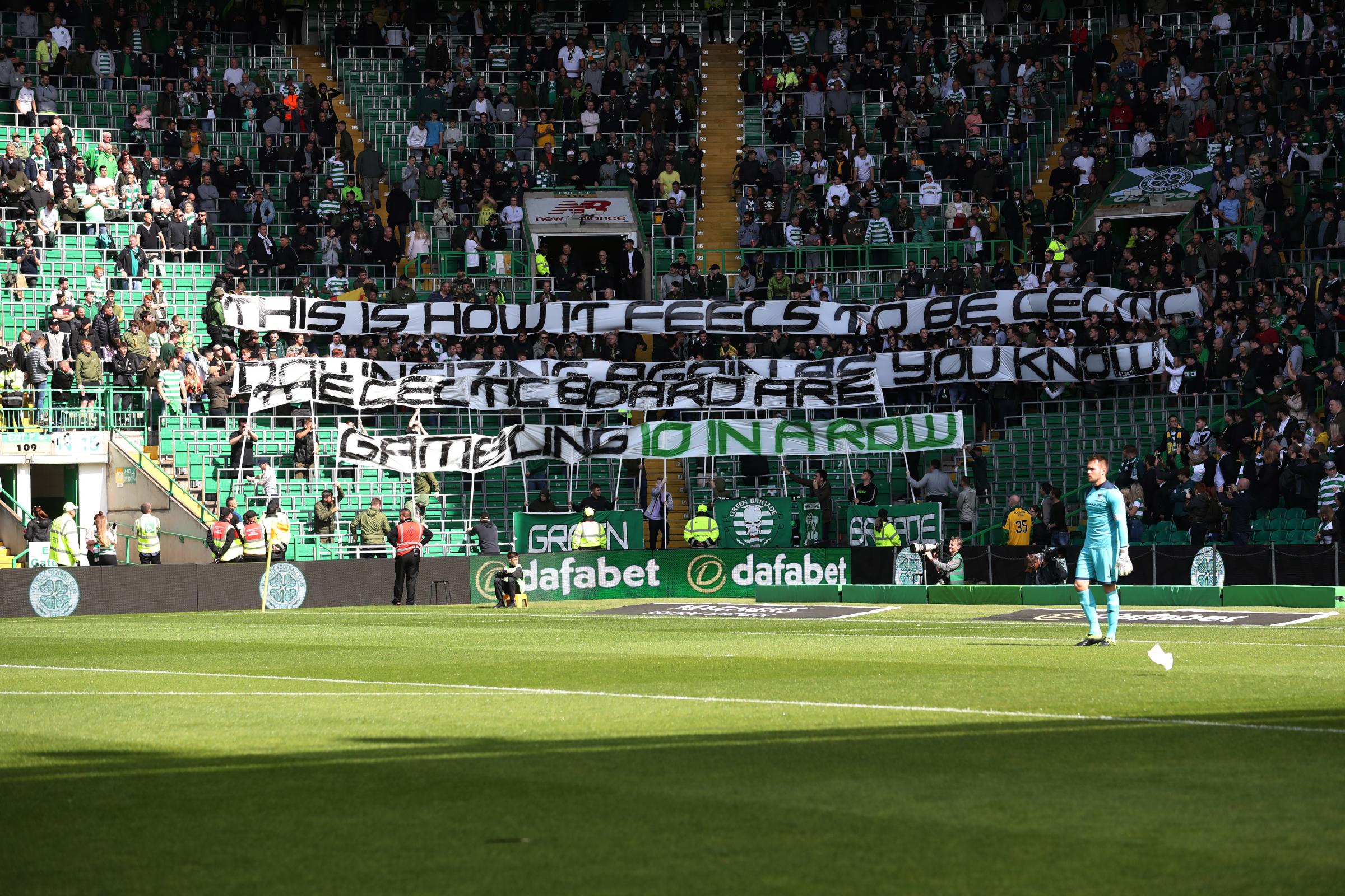 Celtic 2 Dunfermline 1 (AET): Celtic scrape through after a week to forget for Neil Lennon’s men