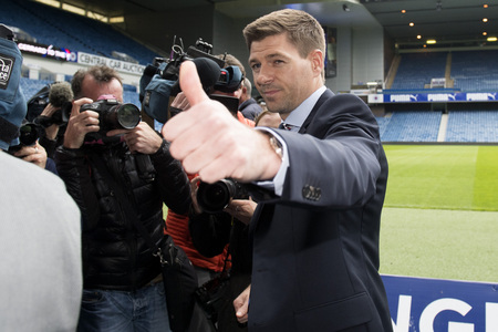 Nacho Novo expects Rangers boss Steven Gerrard to get players on same page