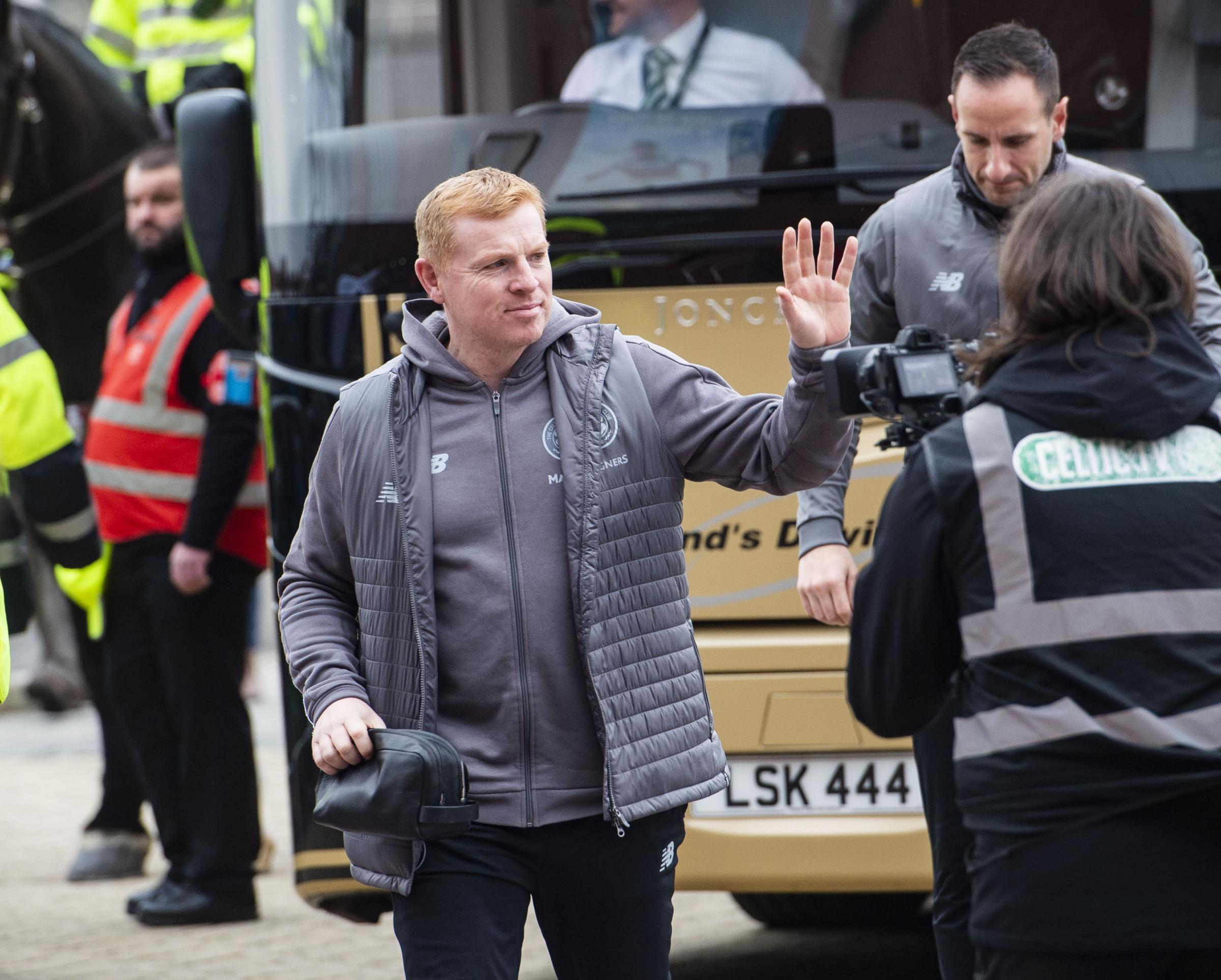 The Bulletin: Lennon plans to stay in the Celtic job | Hughes on text from Arfield