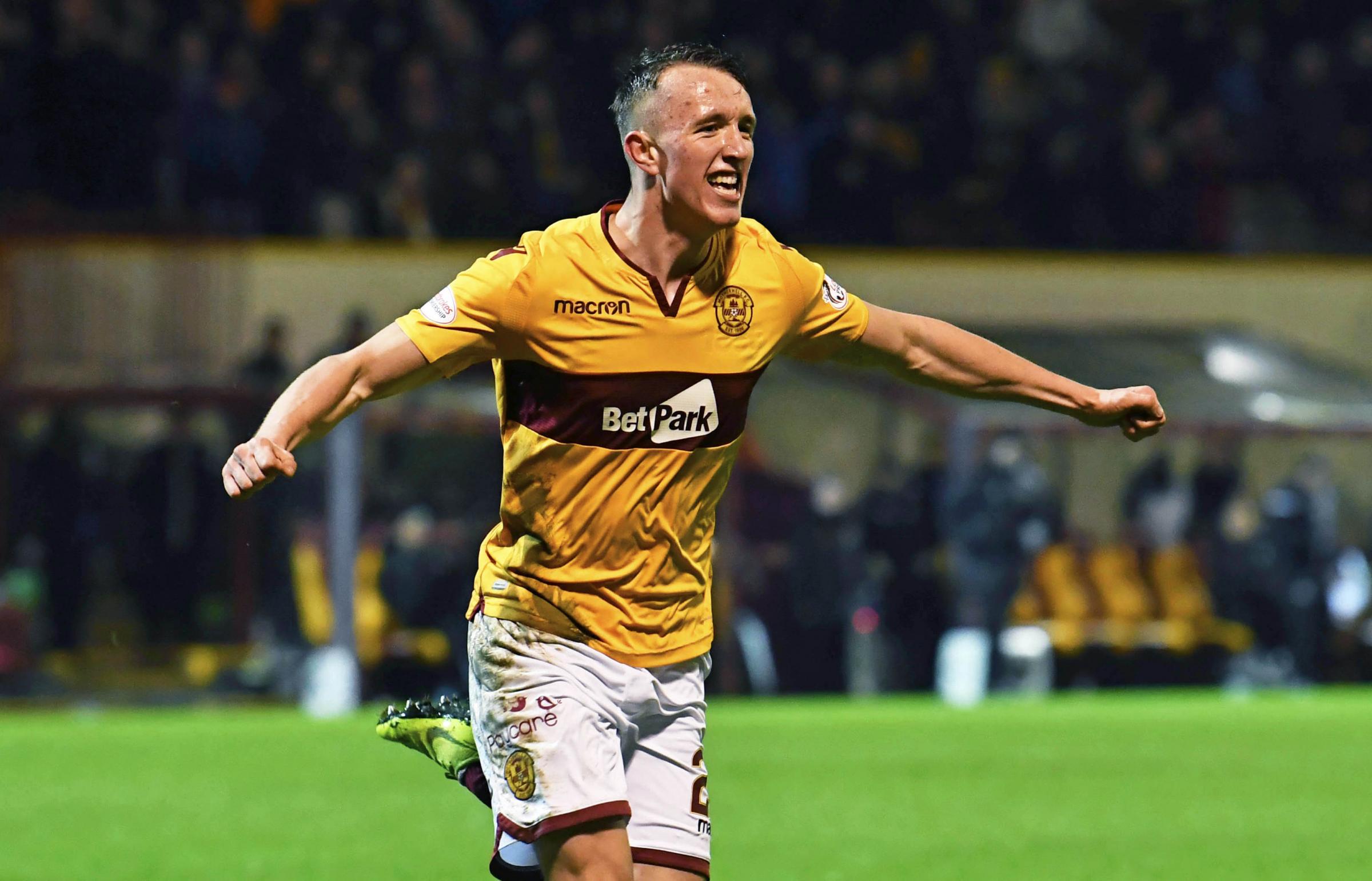 David Turnbull set to sign for Celtic after another twist in transfer saga